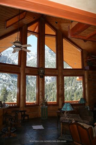 f2f519 42b81526329b4a47b9612182e6e35835 mv2