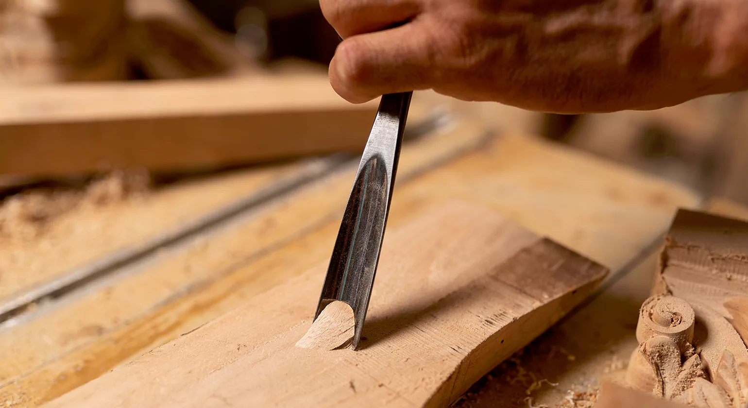 How to Maintain and Sharpen Timber Framing Tools