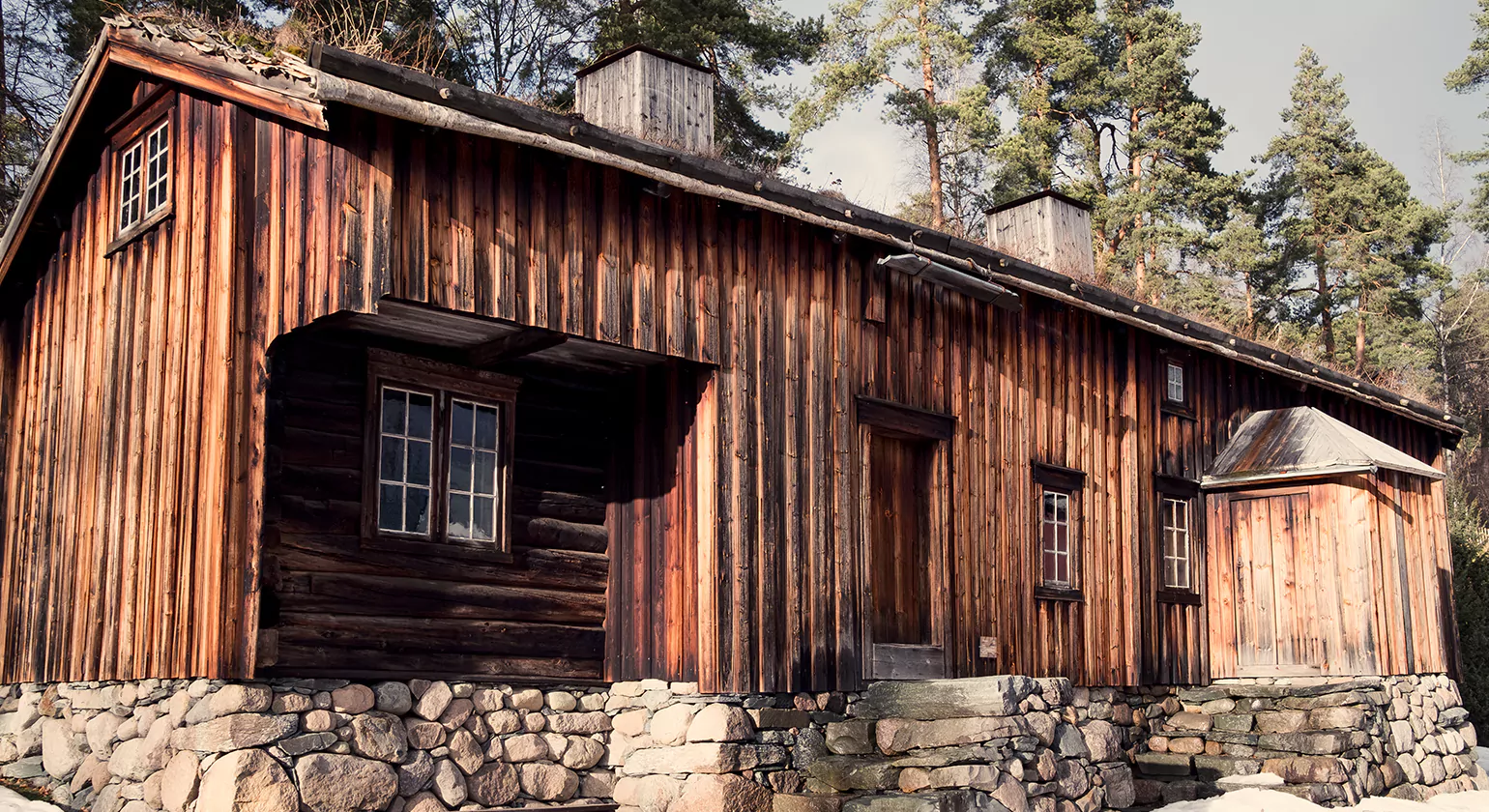 Cost of Building or Restoring a Cruck Beam House