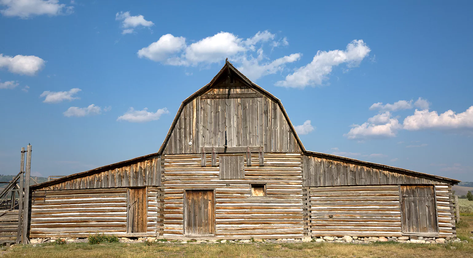 Rustic Barn Aesthetics & Architectural Features