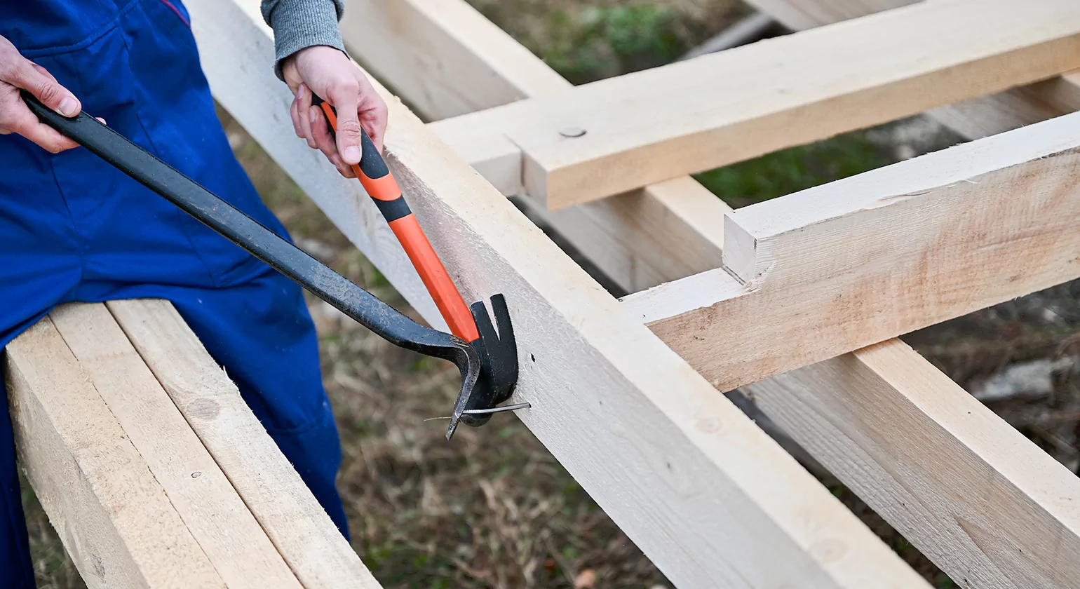 Maintenance and Care for Pine Log Siding